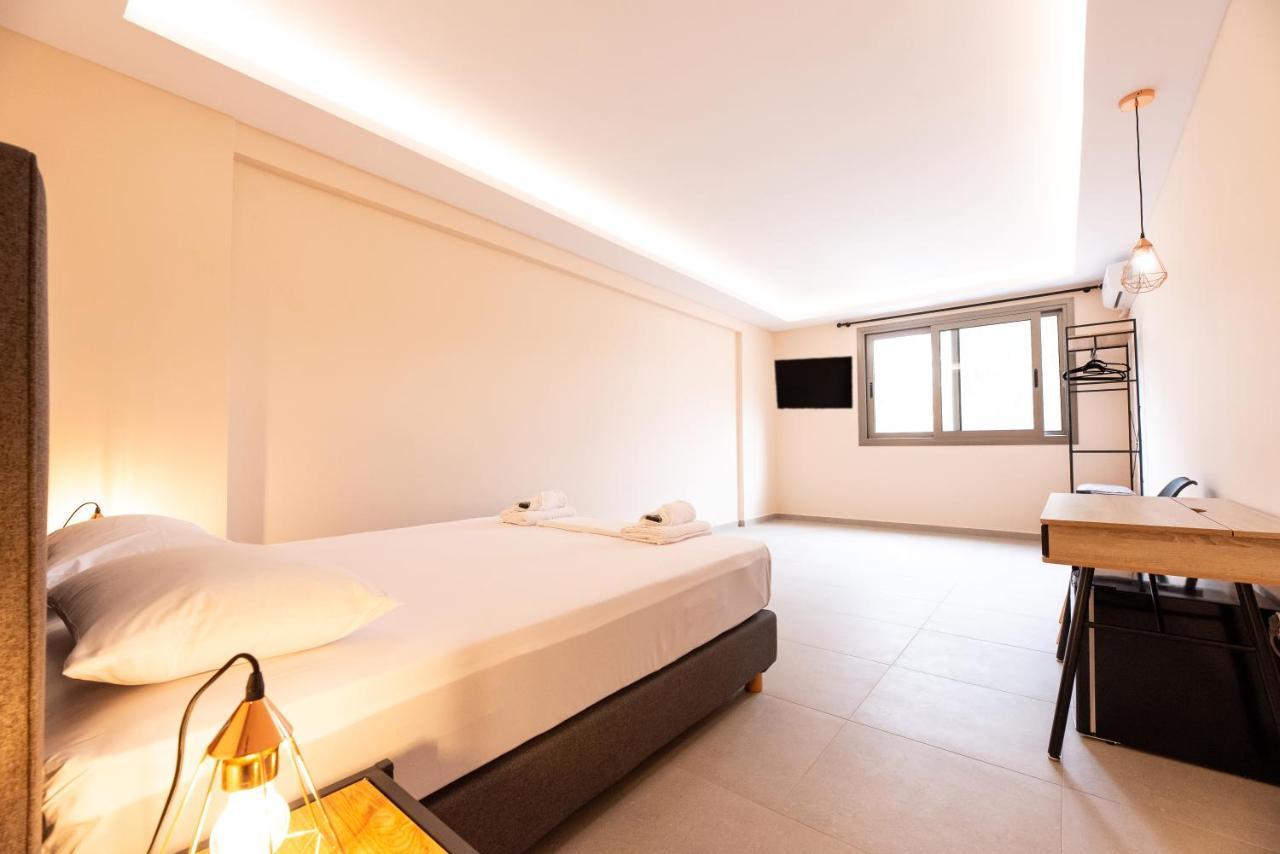 Mini Suites Near Athen'S Airport Free Shuttle From And To Athen'S Airport Spáta Екстериор снимка